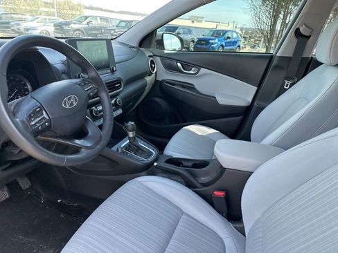 Used 2022 Hyundai Kona SEL w/ Convenience Package image 7