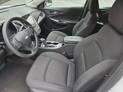 Used 2024 Chevrolet Malibu LT FWD image 18