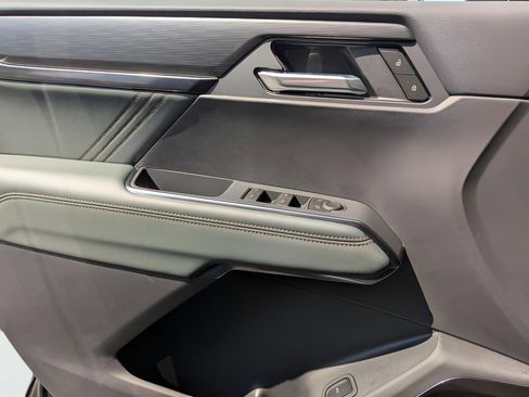 New 2026 GMC Acadia AT4 w/ Super Cruise Package image 11