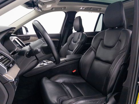 Used 2022 Volvo XC90 T8 Inscription w/ Advanced Package image 18