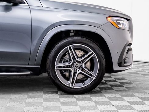 New 2026 Mercedes-Benz GLS 450 4MATIC image 37