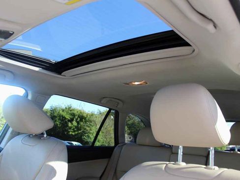 Used 2016 Subaru Outback 3.6R Limited image 25