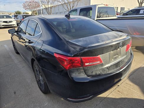Used 2019 Acura TLX image 4