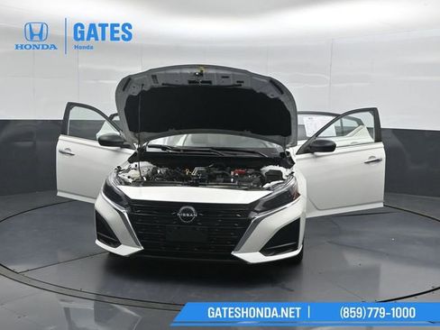 Used 2024 Nissan Altima 2.5 SV AWD/4WD image 55