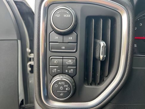 Used 2020 Chevrolet Silverado 2500 LT w/ Texas Edition AWD/4WD image 21