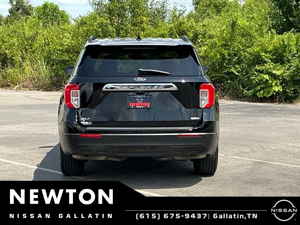 Used 2020 Ford Explorer XLT w/ Comfort Package AWD/4WD image 5