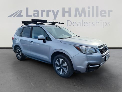 Used 2017 Subaru Forester 2.5i Premium w/ All-Weather Package image 7