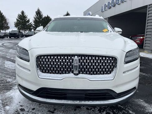 Used 2021 Lincoln Nautilus FWD w/ Equipment Group 101A image 12