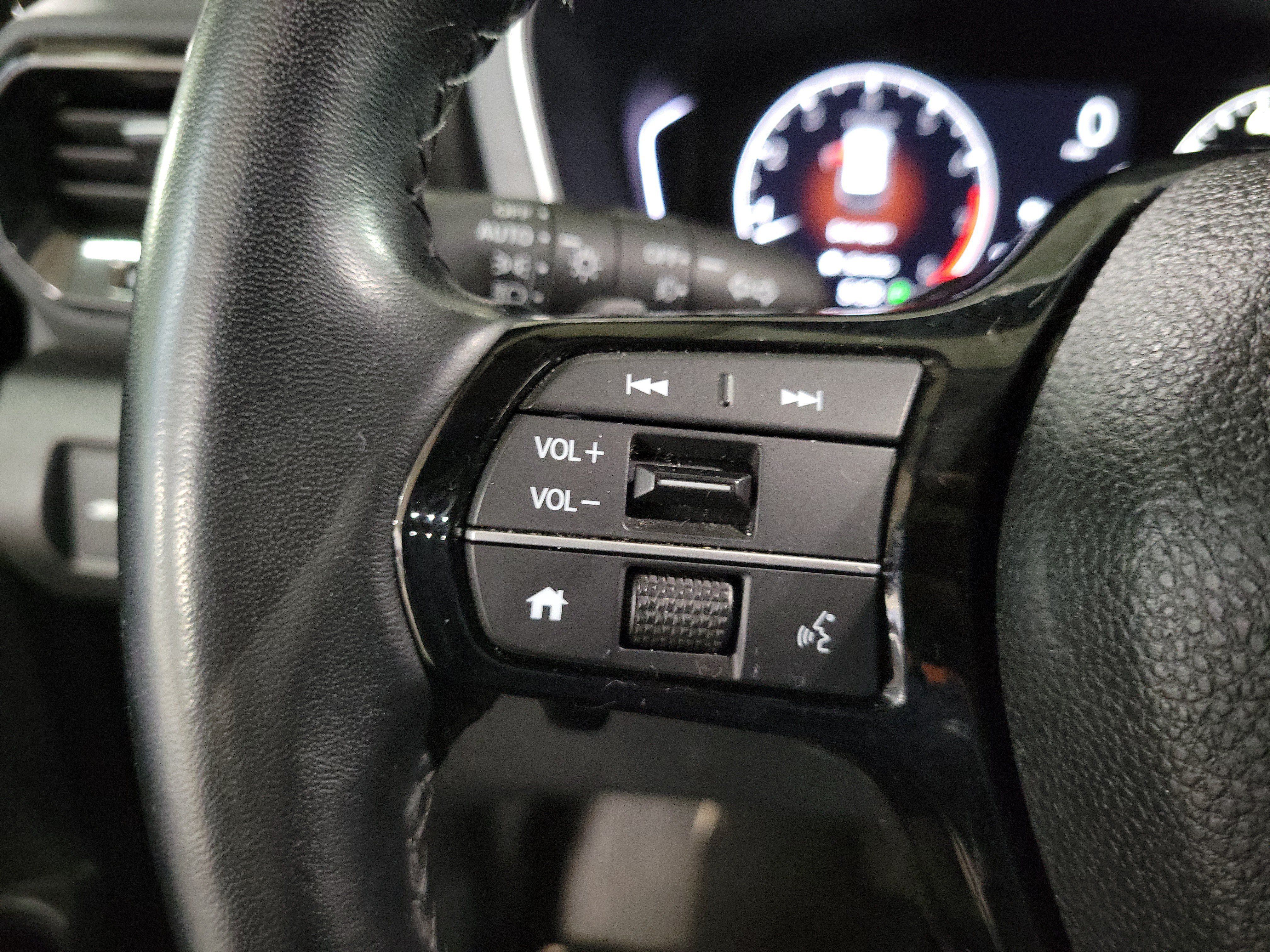 Certified 2024 Honda Pilot Touring image 25