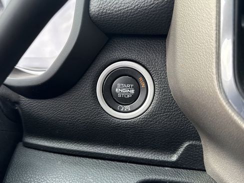 Used 2024 RAM 3500 Laramie image 18