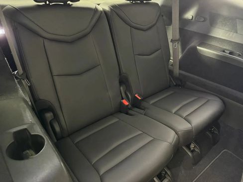 Used 2023 Cadillac XT6 Luxury AWD/4WD image 40