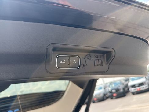 New 2025 Ford Explorer Active w/ Active Comfort Package image 41