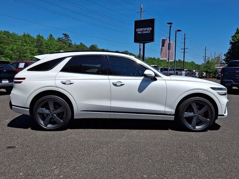 Used 2023 Genesis GV70 3.5T Sport w/ Sport Prestige Package AWD/4WD image 4