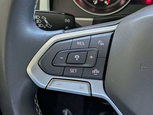 Used 2021 Volkswagen Atlas SE image 37