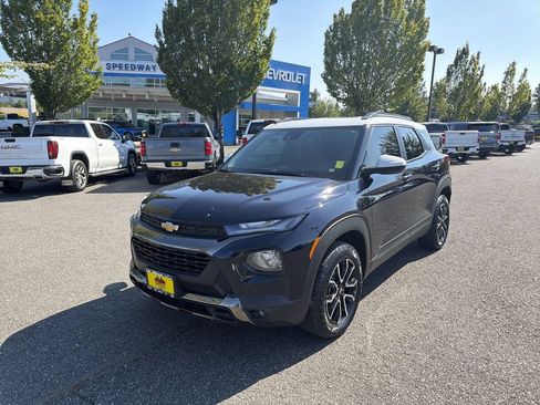 Used 2021 Chevrolet TrailBlazer ACTIV w/ Sun and Liftgate Package AWD/4WD image 1