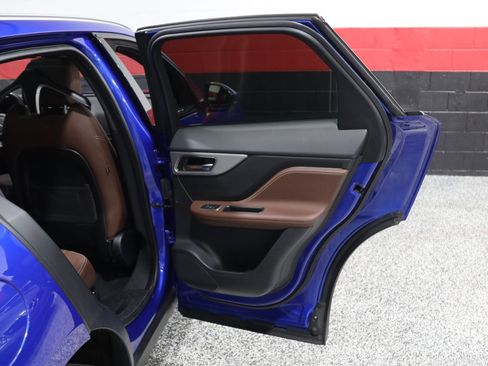 Used 2019 Jaguar F-PACE S image 47