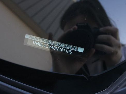 Used 2025 Nissan Altima 2.5 SR image 37