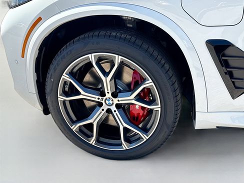 New 2026 BMW X5 xDrive50e w/ Executive Package image 43