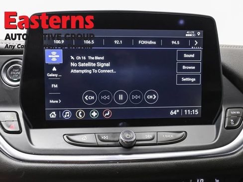 Used 2025 Chevrolet Blazer LT FWD image 19