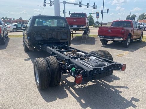 New 2024 Ford F350 XL w/ XL Chrome Package image 4