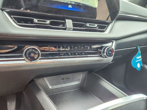 Used 2025 Chevrolet Equinox LT image 14