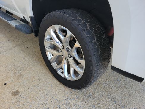 Used 2020 Chevrolet Silverado 1500 LT w/ All-Star Edition AWD/4WD image 26