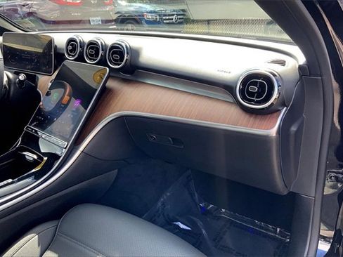 Used 2025 Mercedes-Benz C 300 4MATIC Sedan image 15