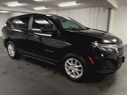 Certified 2023 Chevrolet Equinox LS w/ LS Convenience Package AWD/4WD image 2