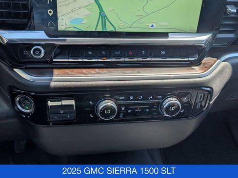 Used 2025 GMC Sierra 1500 SLT AWD/4WD image 26