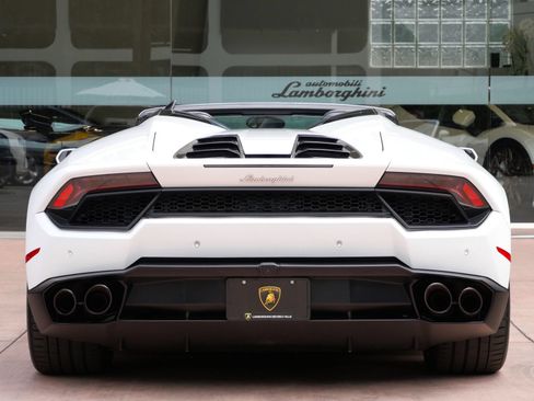 Used 2017 Lamborghini Huracan LP 580-2 RWD image 3