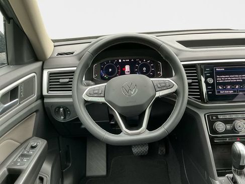 Used 2023 Volkswagen Atlas SEL AWD/4WD image 13