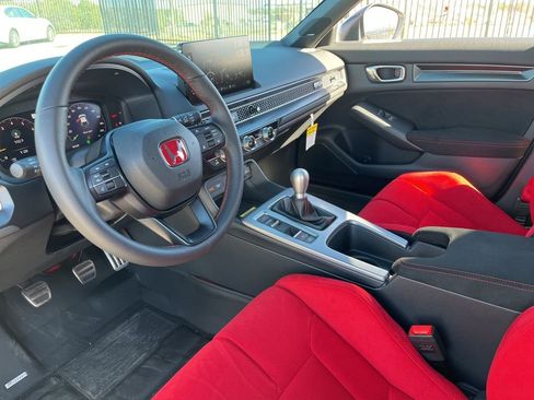 Used 2025 Honda Civic Type R image 17