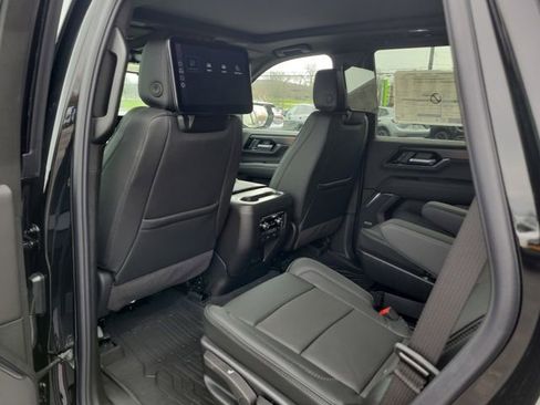 New 2026 GMC Yukon Denali w/ Denali Reserve Package image 14