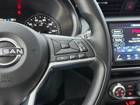 Certified 2023 Nissan Kicks SV image 17