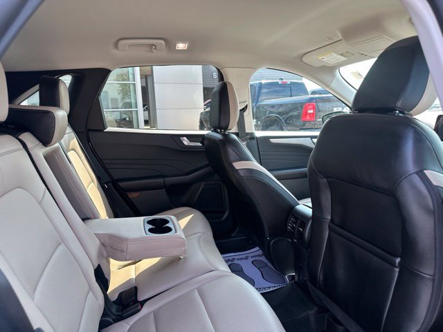 Used 2022 Ford Escape SEL w/ Technology Package AWD/4WD image 15