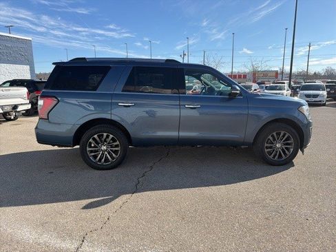 Used 2020 Ford Expedition Limited image 6