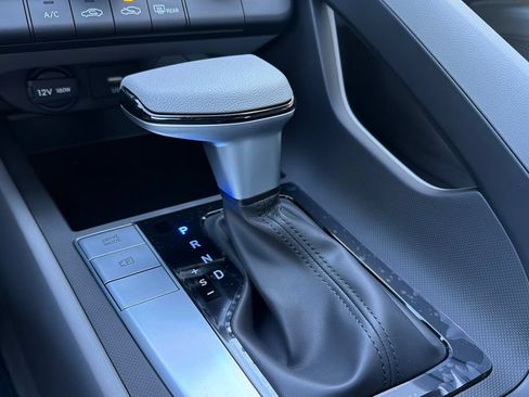 New 2026 Hyundai Elantra SE FWD image 17