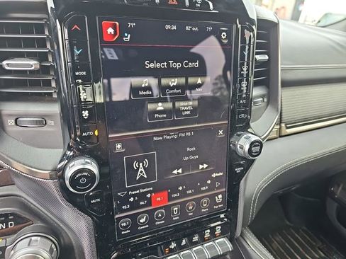 Used 2019 RAM 1500 Limited AWD/4WD image 17