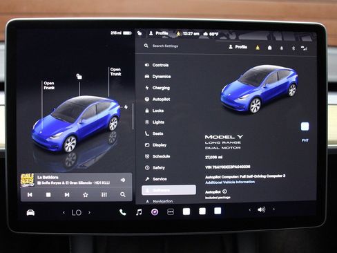 Used 2023 Tesla Model Y Long Range image 15