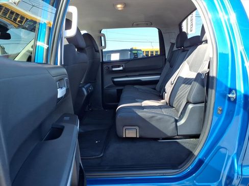 Used 2018 Toyota Tundra SR5 w/ SR5 Upgrade Package image 18
