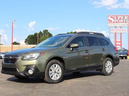 Used 2019 Subaru Outback 2.5i Premium image 7