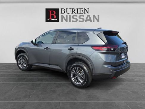 Used 2024 Nissan Rogue S AWD/4WD image 3