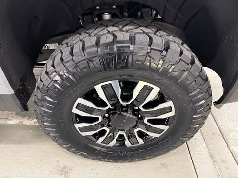 New 2026 GMC Sierra 2500 SLT w/ SLT Premium Package image 4