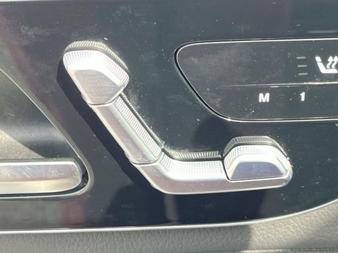 Certified 2025 Mercedes-Benz GLC 300 4MATIC image 19