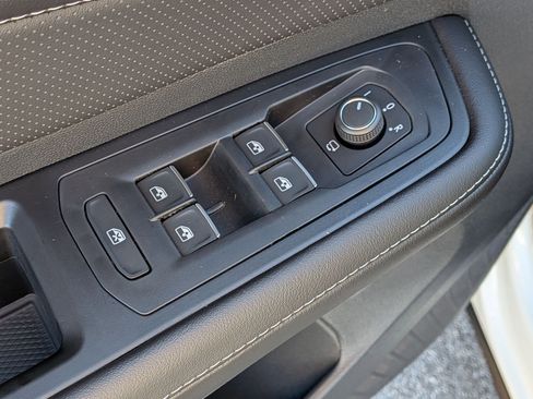 New 2026 Volkswagen Atlas Cross Sport SEL Premium R-Line image 13