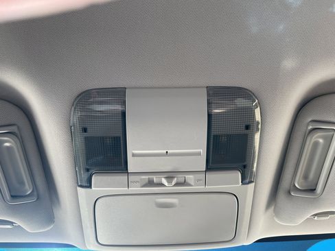 Used 2011 Subaru Outback 2.5i Premium w/ All-Weather Pkg image 20