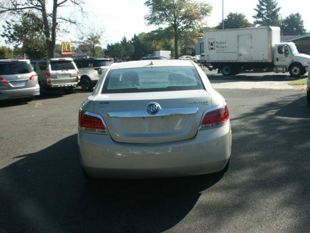 Used 2011 Buick LaCrosse CXL FWD image 3