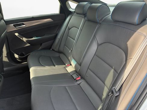 Used 2018 Hyundai Sonata Limited FWD image 15