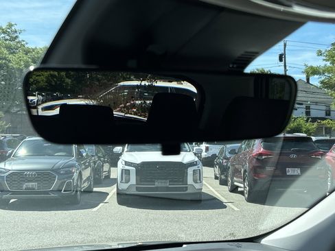 New 2025 Hyundai Ioniq 5 SE image 27