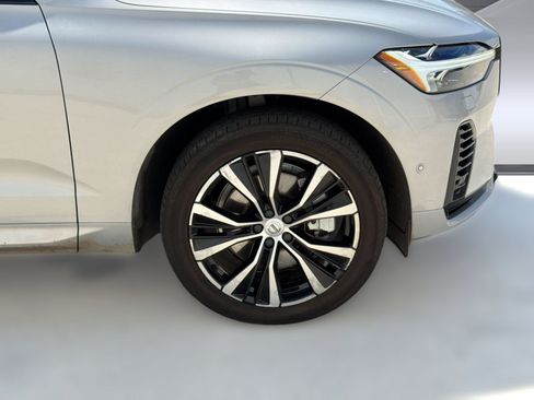 Used 2023 Volvo XC60 T8 Plus w/ Climate Package AWD/4WD image 12